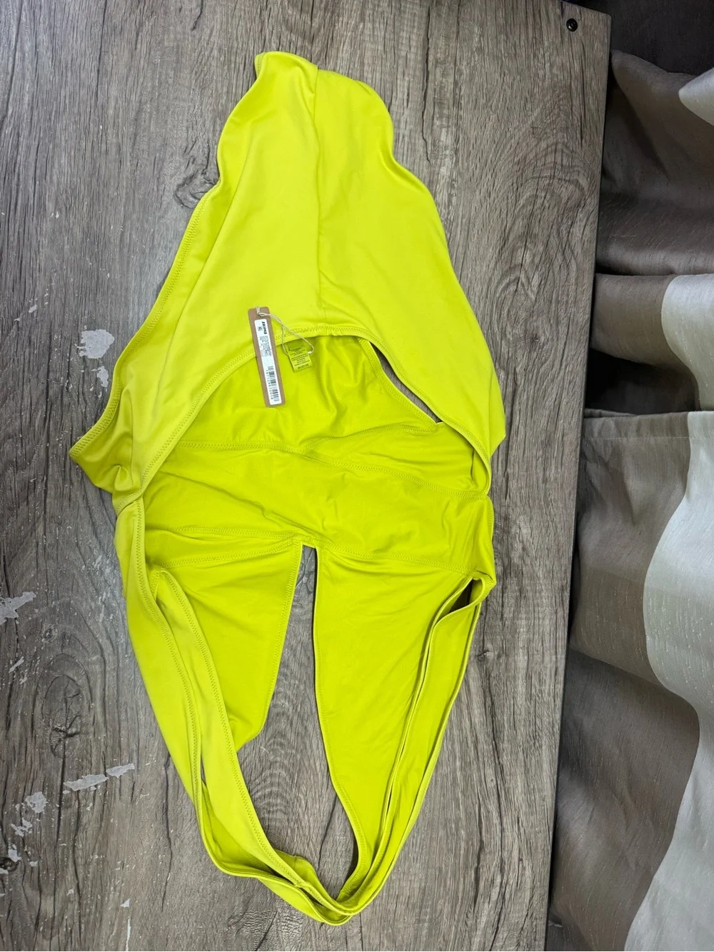 SKIMS Signature Swim Plunge Monokini Cut Out One Piece Swimsuit in Citrus 2x